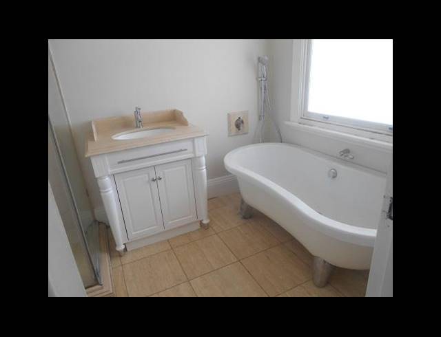 3 BEDROOM APARTMENT TO LET IN POINT WATERFRONT